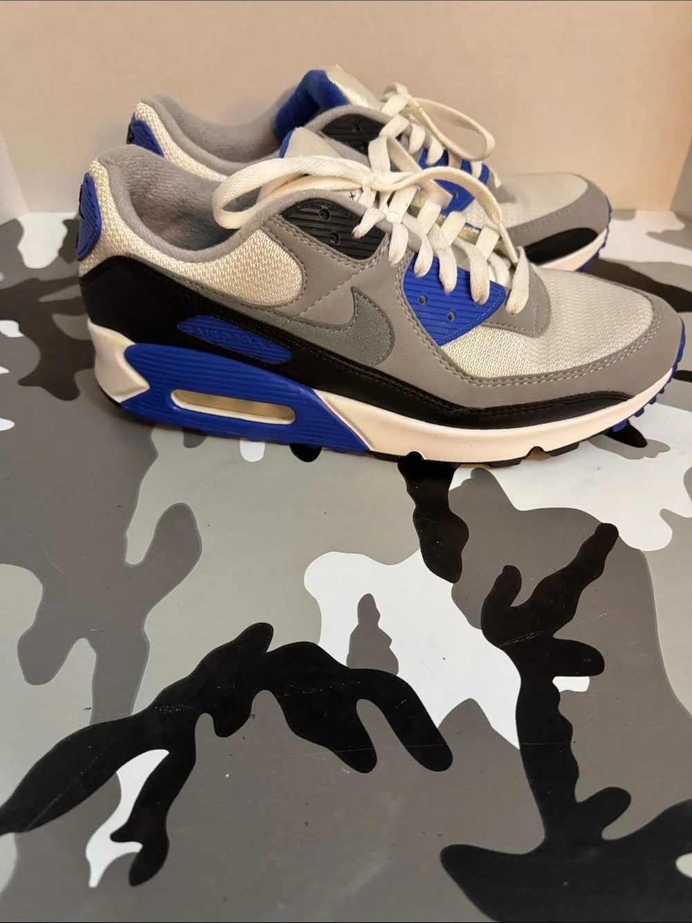 Nike men’s Air Max Sneakers - White, Gray & Blue